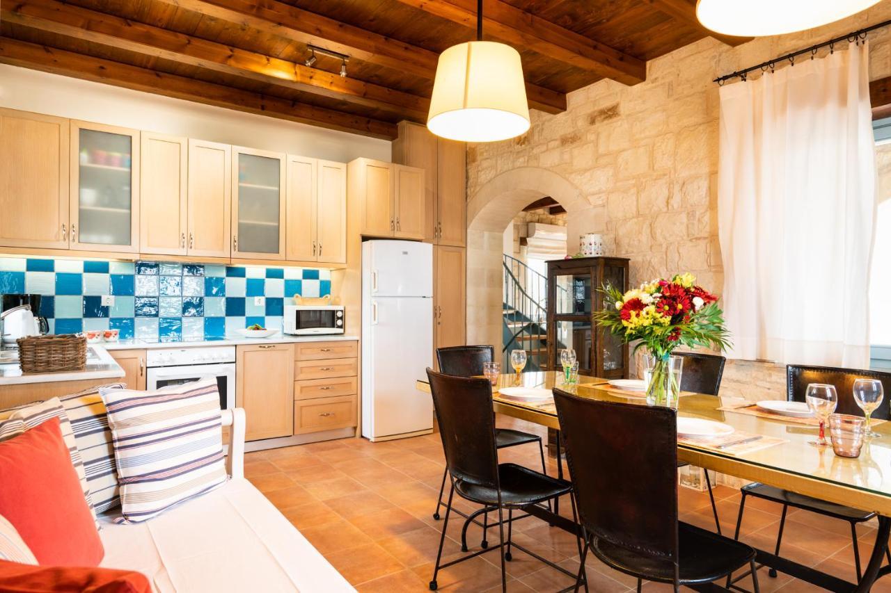 Beachfront Villa Turquoise With Private Pool, Bbq And Ping Pong Table خانيا المظهر الخارجي الصورة